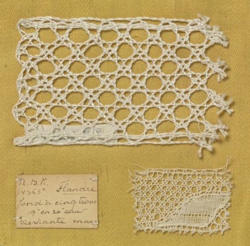 Steel bobbin lace with coarse thread as an example of a contemporary five-hole ground (lattice ground)
