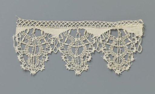 Strip of bobbin lace with three stacked round forms in a deep shell