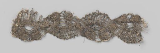 Strip of silver lace with linked ovals