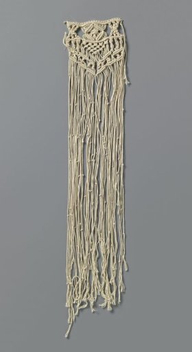 Strip of Macramé with Some Knots in Long Fringes