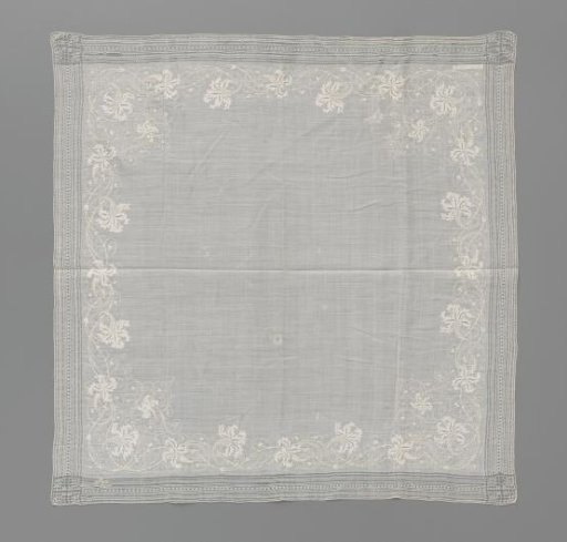 Batiste handkerchief with embroidery and a drawn-work border