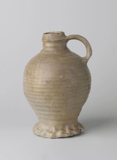 Jug with rilling