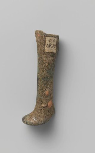 Bronze foot of a jug or cooking pot