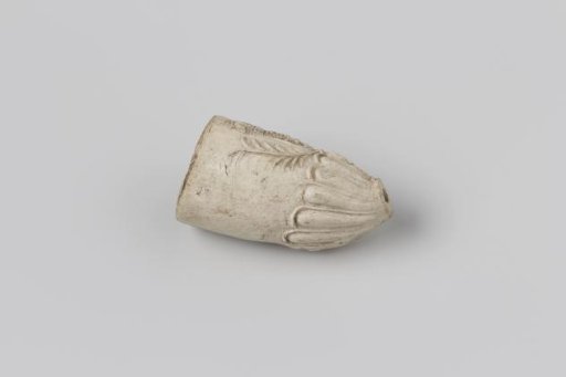 Fragment of a pipe bowl