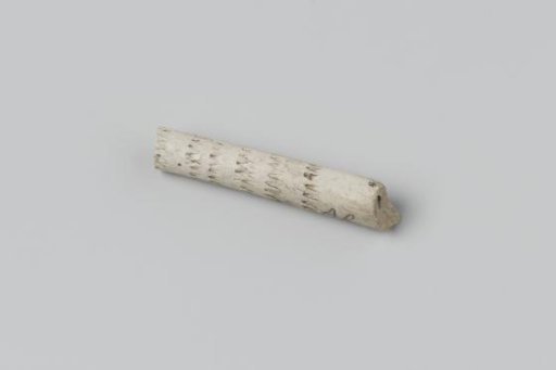 Fragment of a pipe stem