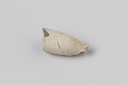 Fragment of a pipe bowl