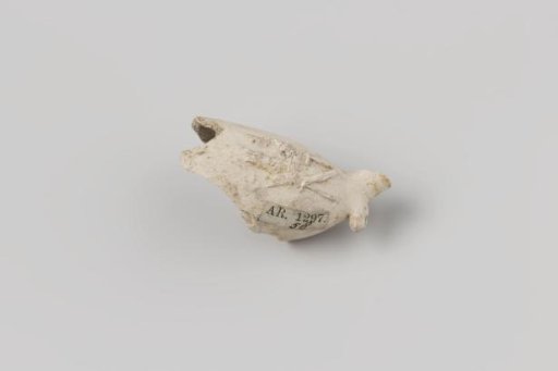 Fragment of a pipe bowl