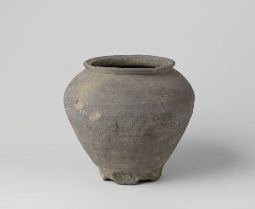 Earthenware pot