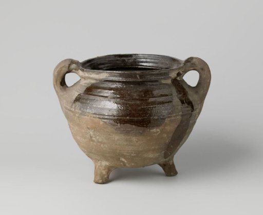 Spherical earthenware pot