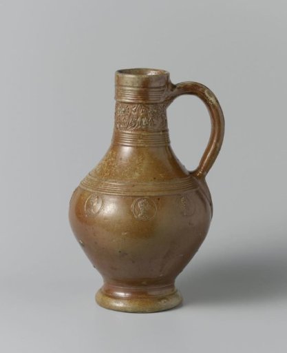 Jug with six medallions
