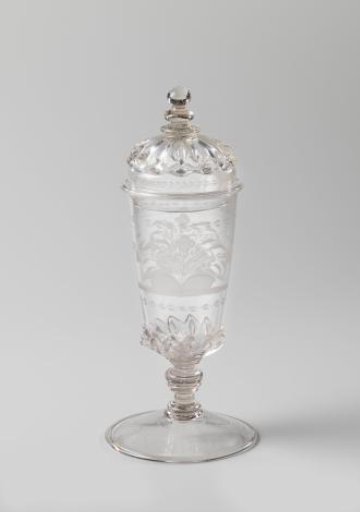 Bocal with pigeons and floral and foliate scrolls
