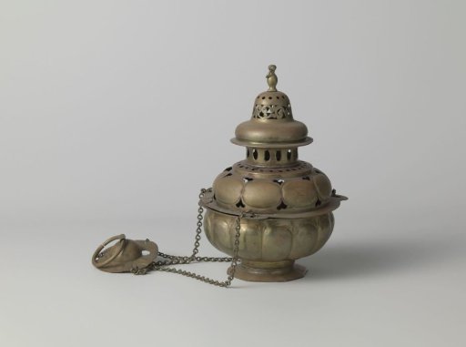 Incense burner decorated with knobs