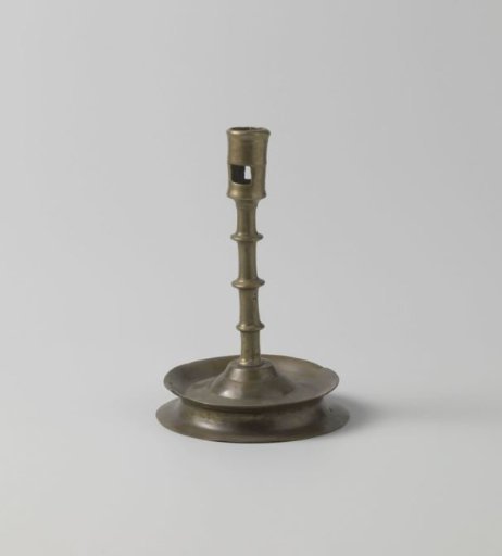 Candelabrum with stem with three knots