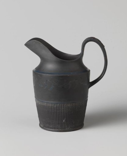 Melkkan van aardewerk, Neale & Palmer Black Basalt