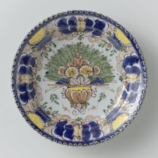 Plate of faience