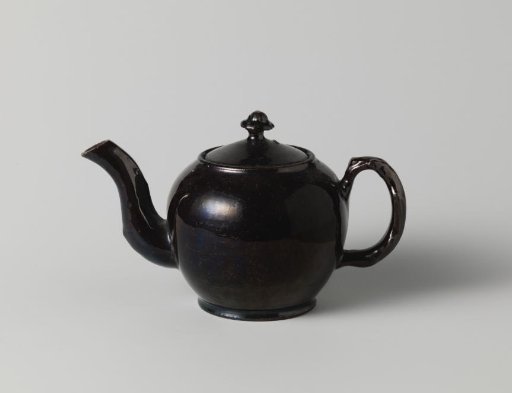 Teapot with lid of earthenware with black-glazed finish