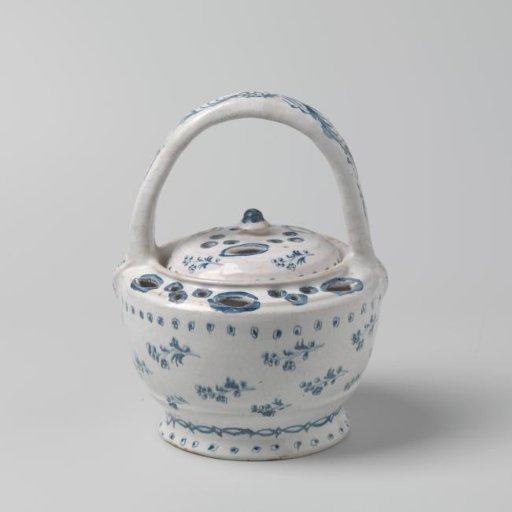 Lid of a Tureen Decorated with Sprigged Flowers