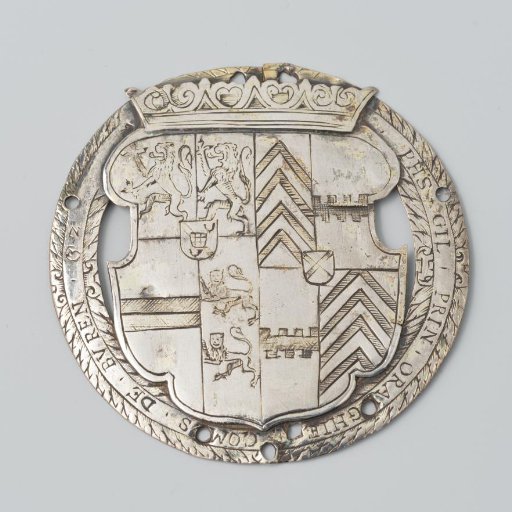 Badge with a coat of arms and border inscription