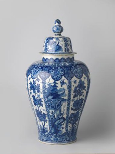 Pot with lid