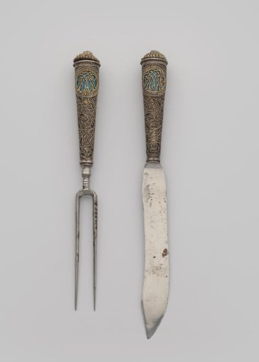 Knife with Silver Handle Overlaid with Filigree