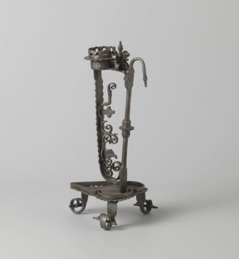 Candelabrum with spring mechanism
