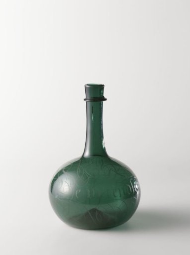 Bottle with the inscription: Friendship is the support of life