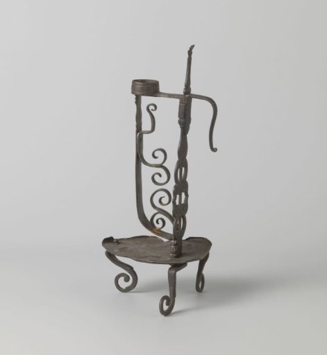 Candelabrum with a feather mechanism