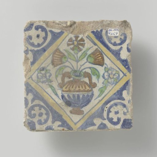 Pompadour Tile