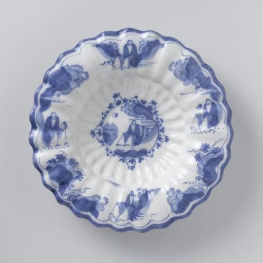 Pleated faience dish