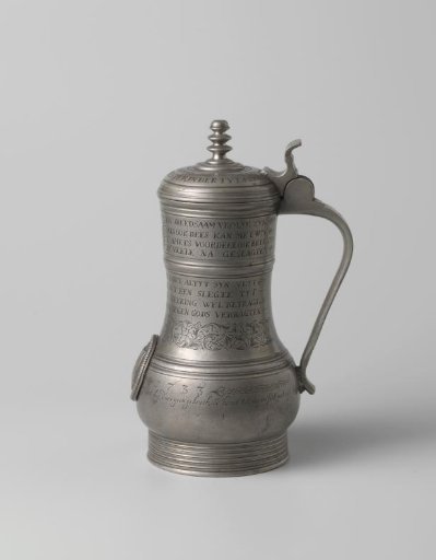 Tin gilded can with lid and inscription