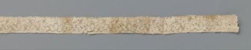 Strip of Bobbin Lace with Clover Flanked by Rosette Flowers