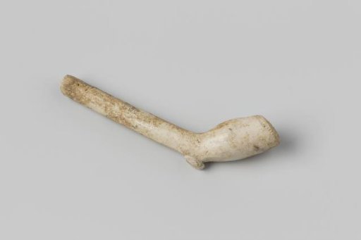 Pipe of white clay with lozenge figures containing two lilies