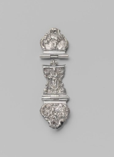 Book clasp with a representation of Aaron
