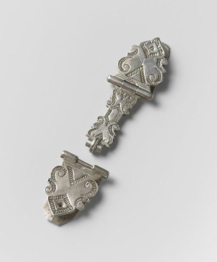 Book clasp with ornament