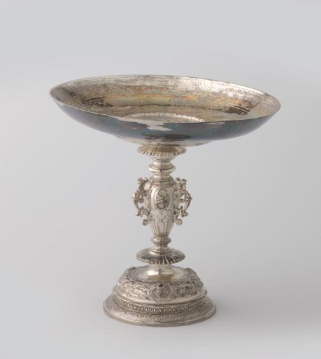 Galvanoplastic Reproduction of a Tazza with a Representation of Lot and His Daughters