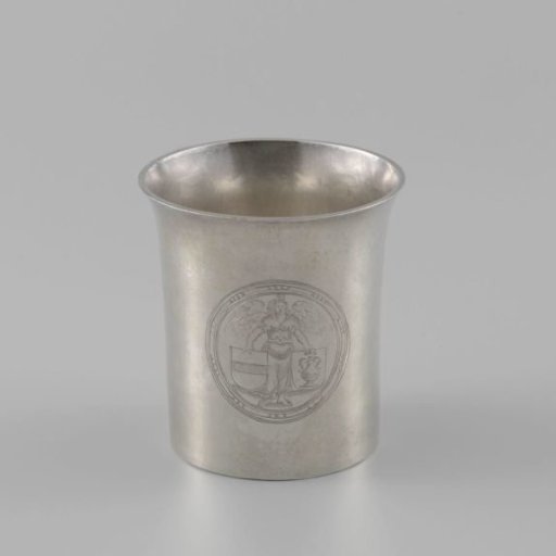 Tankard, decorated with the coat of arms of Vlissingen and the Marquisate of Veere