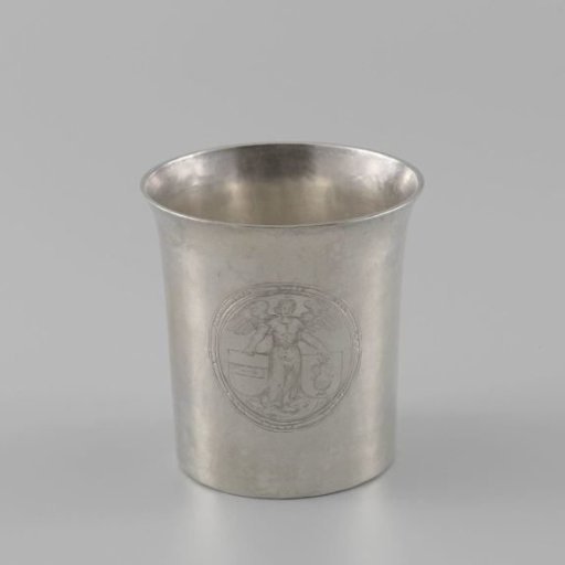 Tankard, decorated with the coat of arms of Vlissingen and the Marquisate of Veere