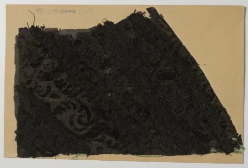 Fragment of a mantle of cut velvet with bobbin lace, according to tradition from Hugo de Groot