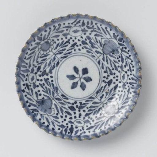 Plate of faience