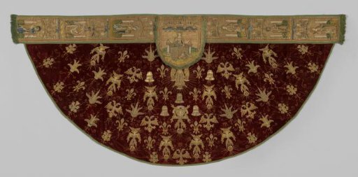 Chasuble of red velvet with embroidery in silk and gold thread