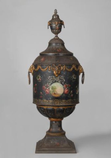 Lacquered tea bucket decorated with landscapes and flowers