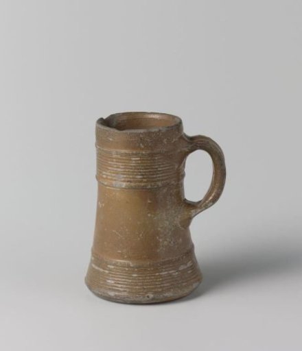 Ribbed tankard