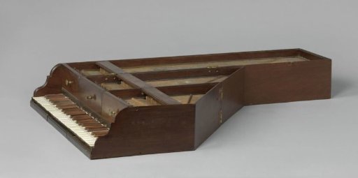 Folding harpsichord