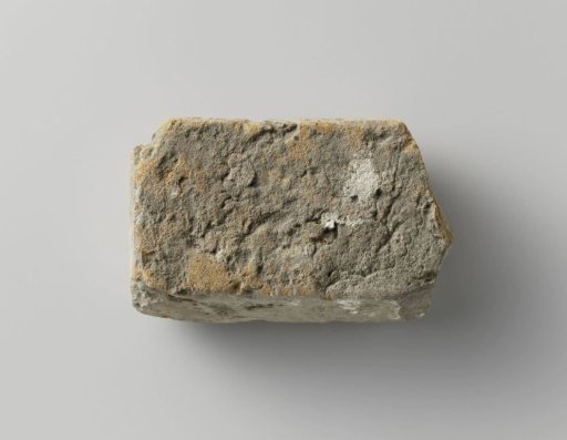 Fragments of stone with Gothic profile