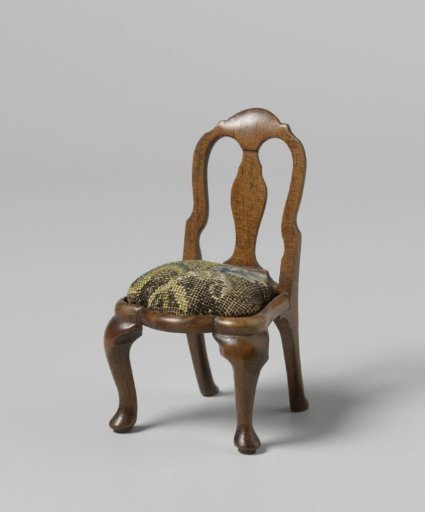 Chair, belonging to an eleven-piece furniture set