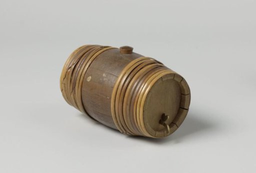 Beer cask, made of staves and hoops, with tap