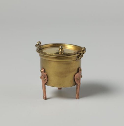 Cooking pan or cooking pot on three legs, with lid