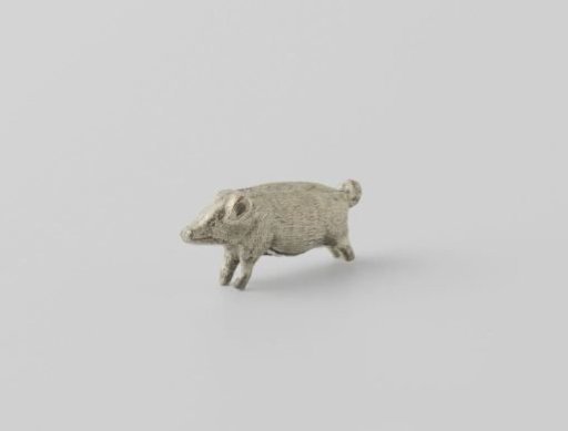 Silver pig