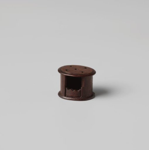 Stove, oval, with five holes in the top