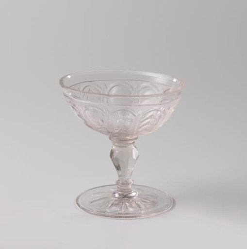 Dish on a stand, with bows and stars